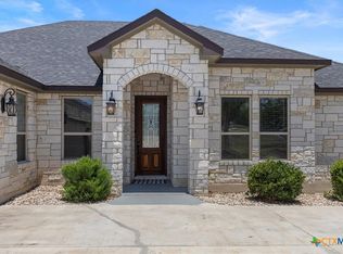127 Medlar Dr, Cedar Creek, TX 78612