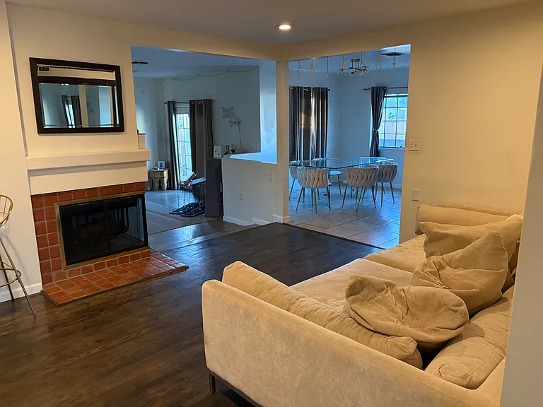 7880 La Castana Way — Photo 7