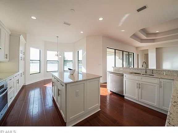 5th image of 2935 Cinnamon Bay Cir