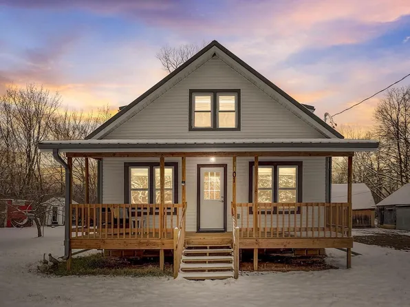 1101 Wauona Trail, Portage, WI 53901