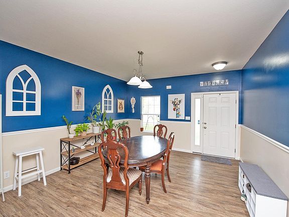 3rd image of 3067 Jasmine Ct