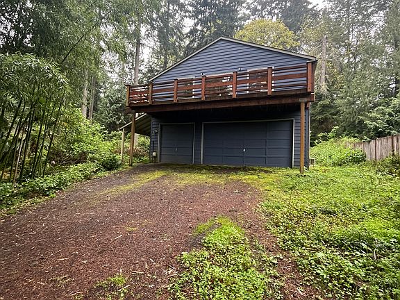 2nd image of 12529 Sunrise Dr NE