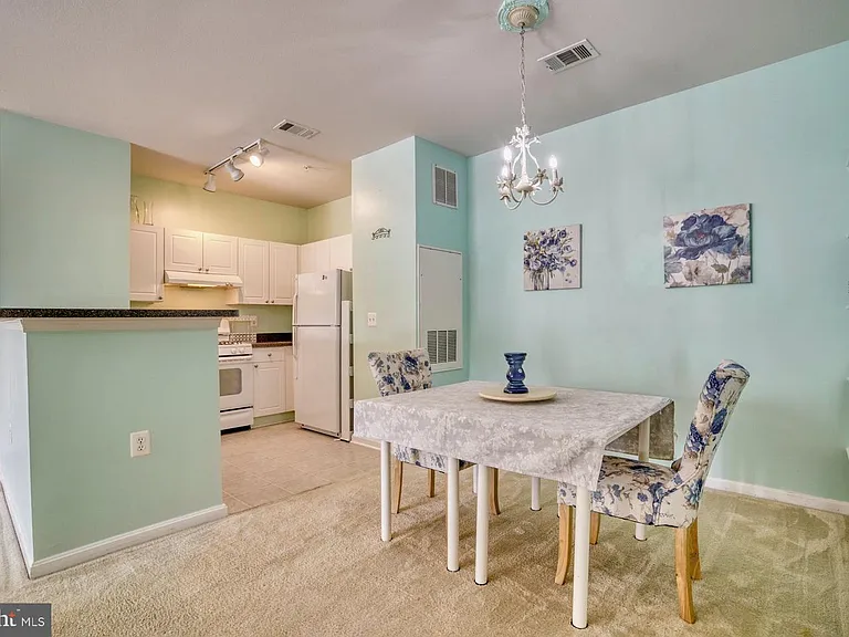 11381 Aristotle Dr #210 — Photo 8