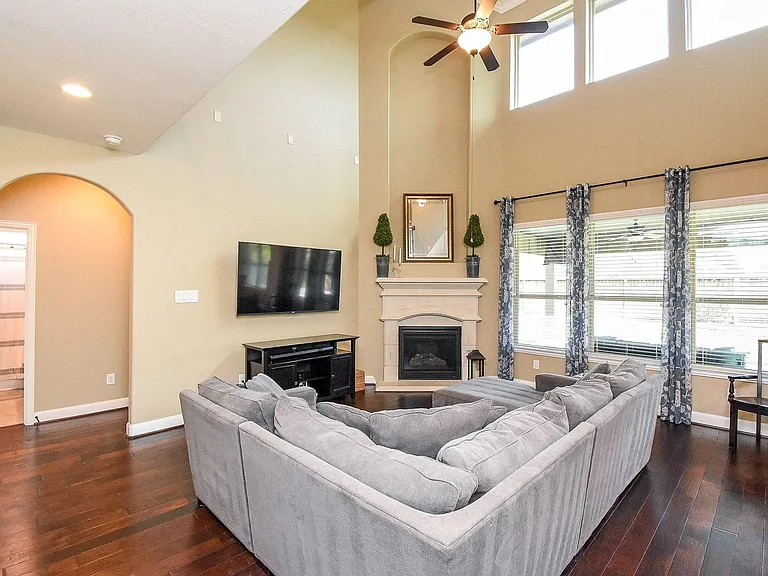 26230 Rustic Woods Ln — Photo 11