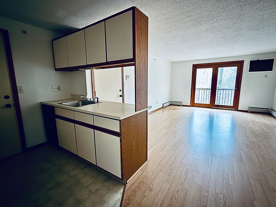 Open floor plan with kitchen and living room