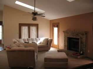 3807 Wolcott Ct, Florissant, MO