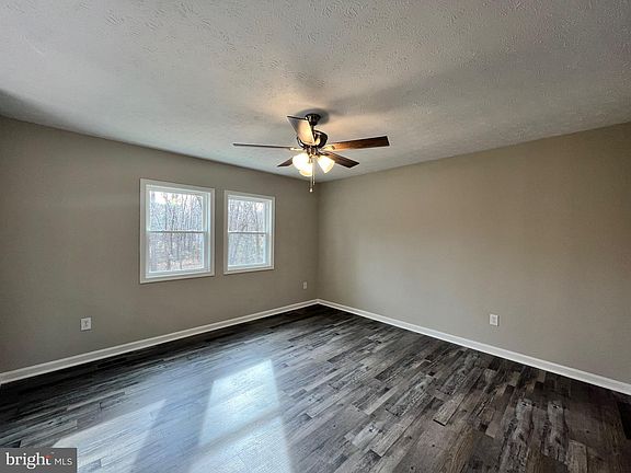 5th image of 7010 Aspen Ln