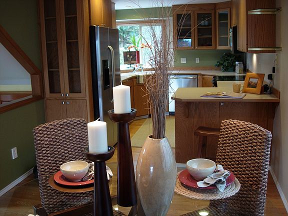 Dining Room,Kitchen