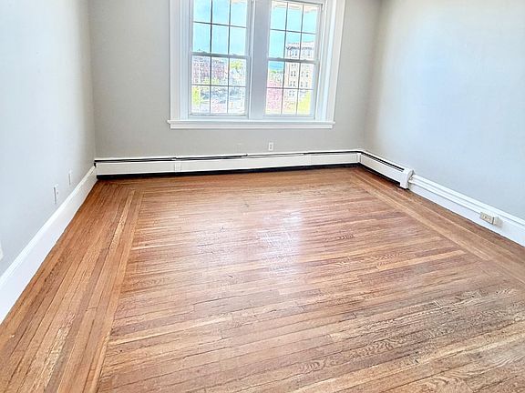 3rd image of 36 Derby Ave #E9