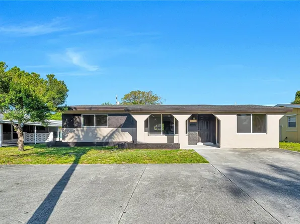 2512 Alcazar Dr, Hollywood, FL 33023