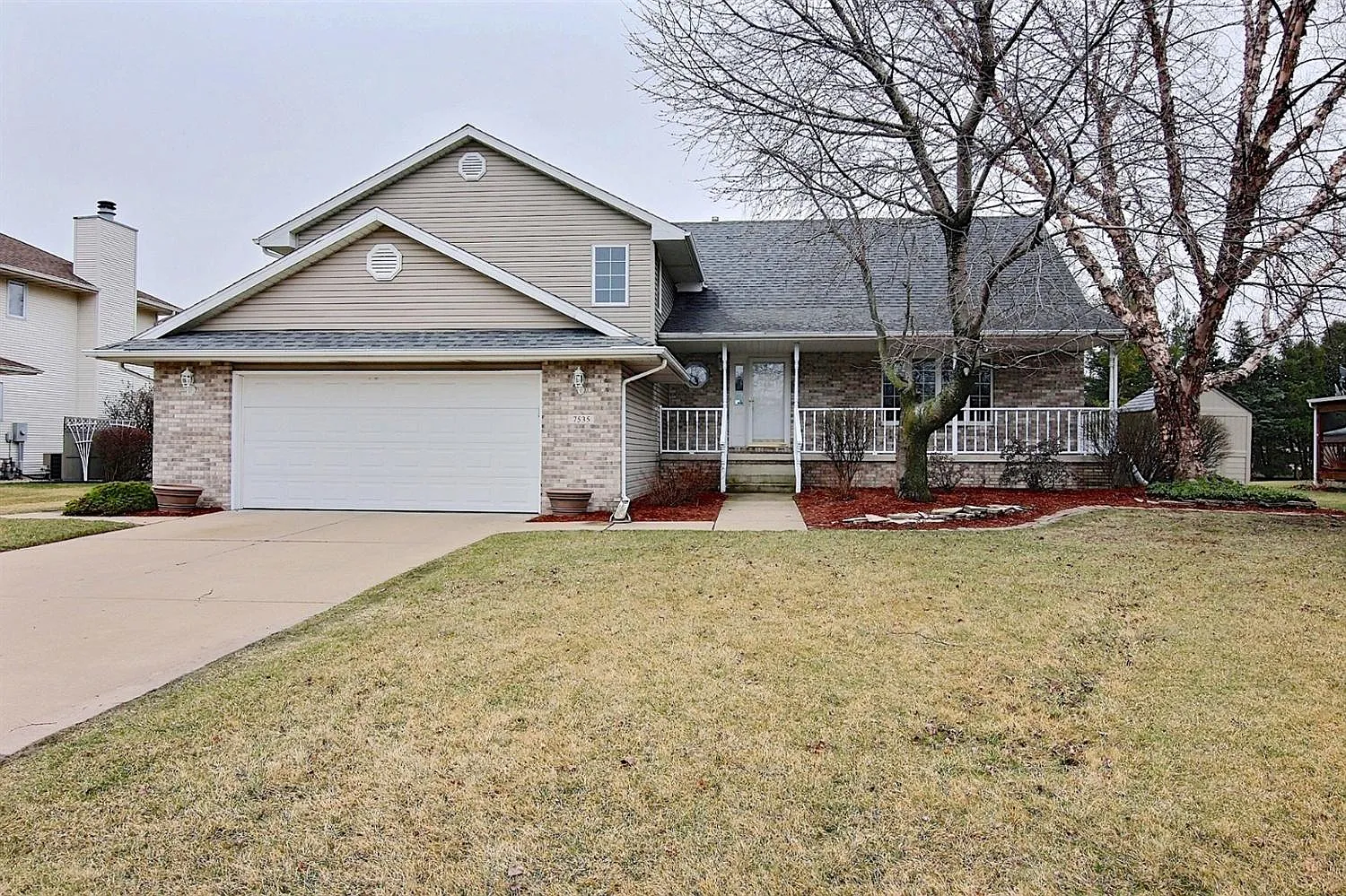 7535 Starling Dr photo 1