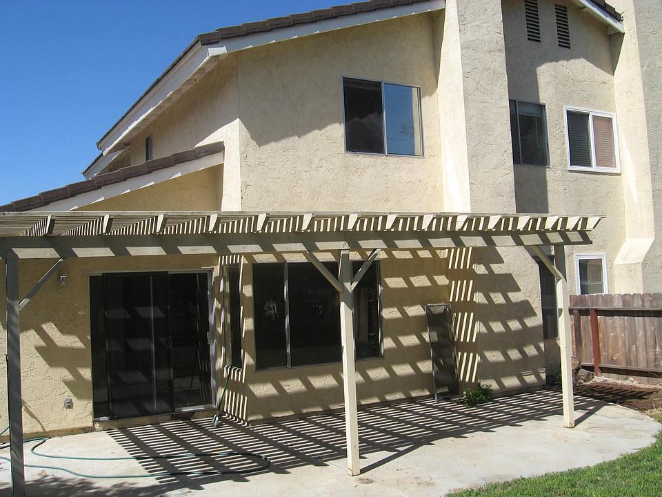 2nd image of 13531 Longfellow Ln