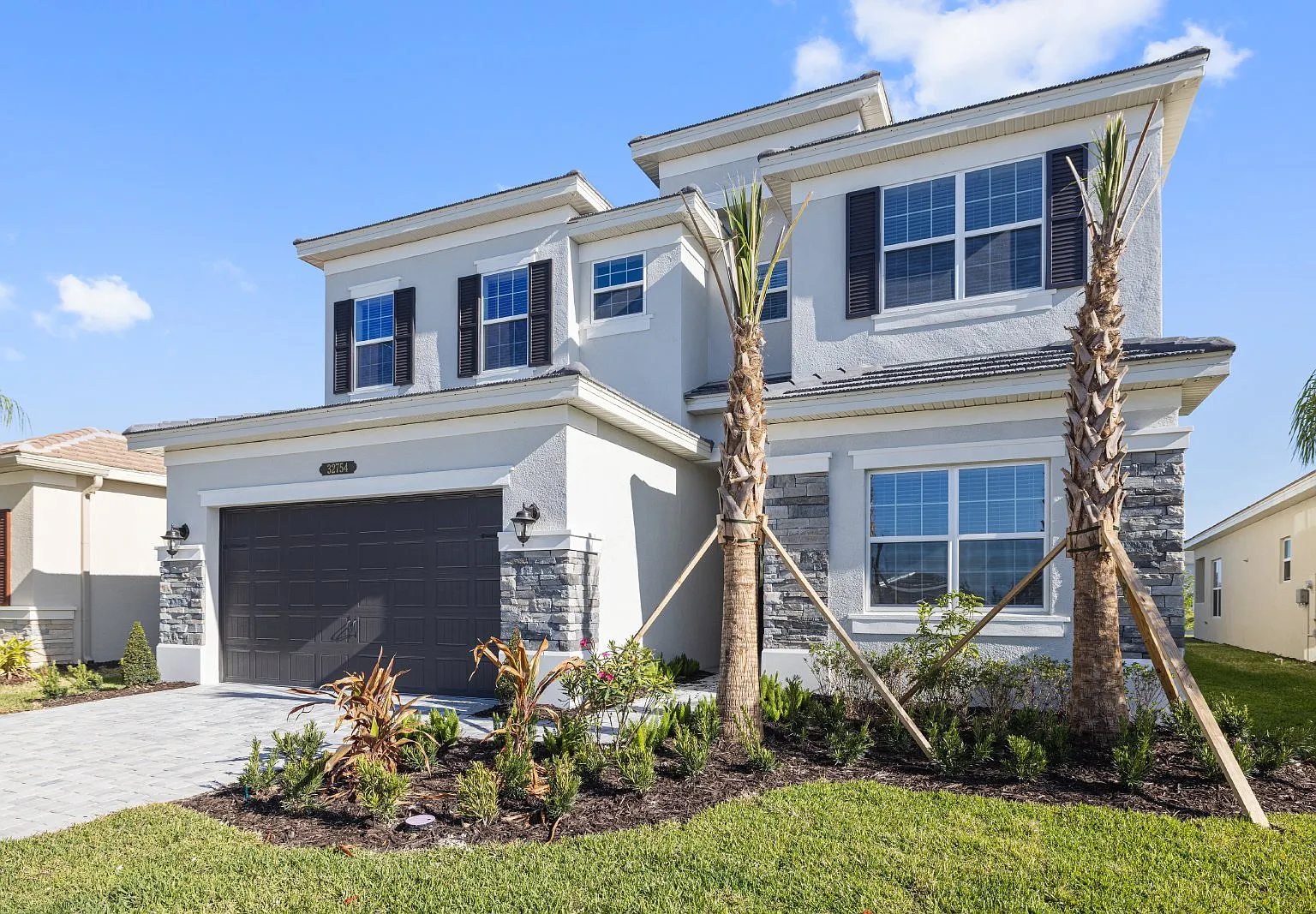 5 bed, 5.0 bath, 3307 sqft, $4,000 — Photo 3