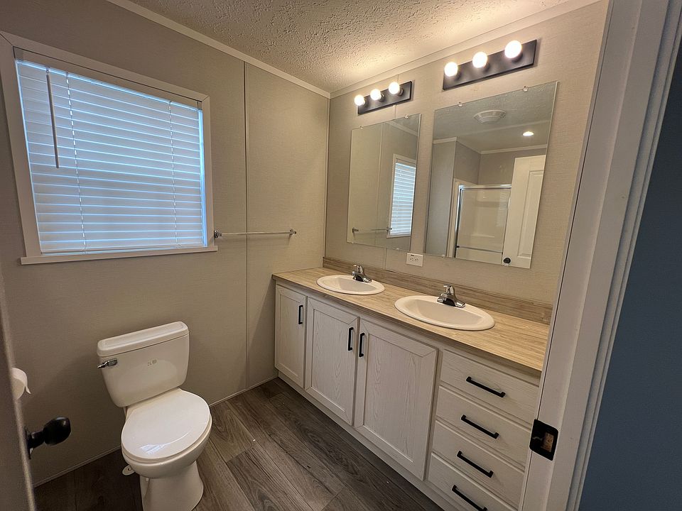1st image of 2191 E Ohio Pike #111