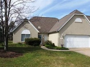 10392 W Cobblestone Ln, Twinsburg, OH 44087