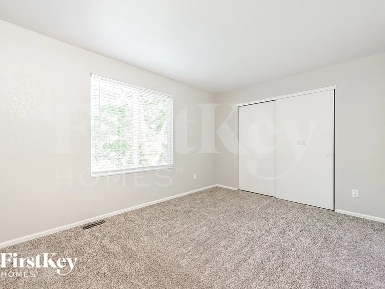 4646 S Tabor Way — Photo 11