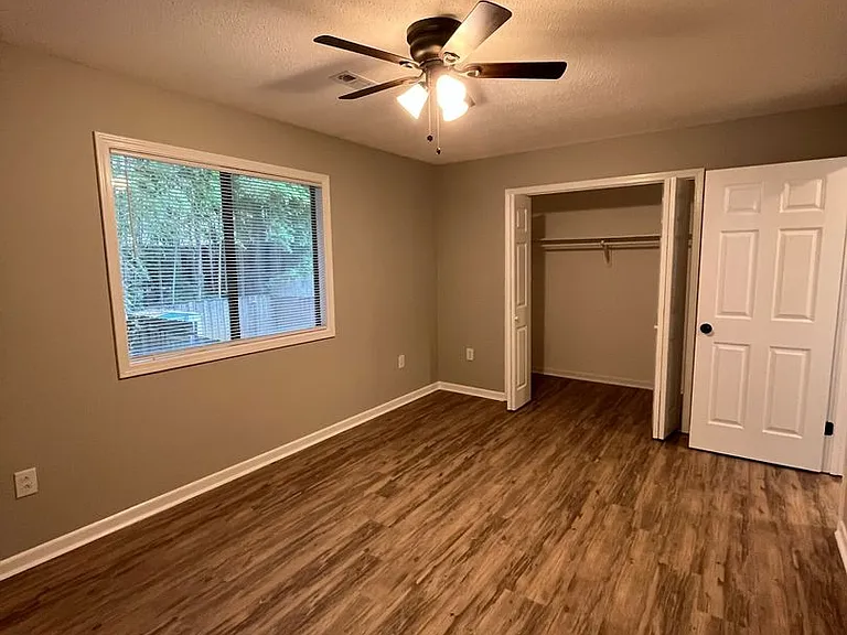119 Freedom Dr #10 — Photo 16
