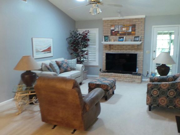 2nd image of 10277 Forest Haven Dr E