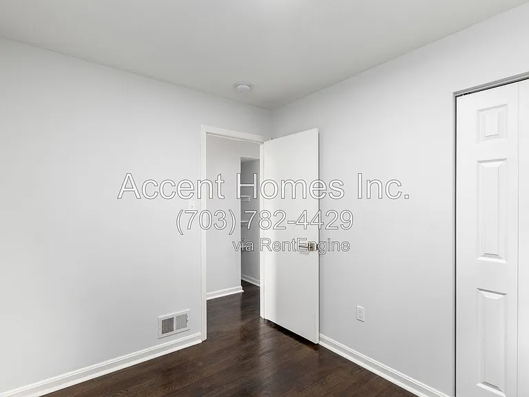 8613 Kenilworth Dr — Photo 25