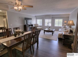 3401 Martha St APT 9E, Omaha, NE 68105
