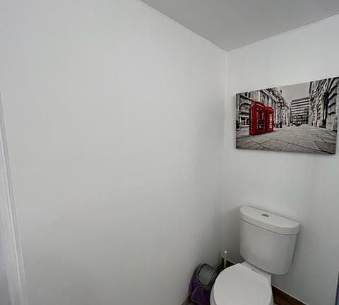 5th image of 1302 S Alder St #2