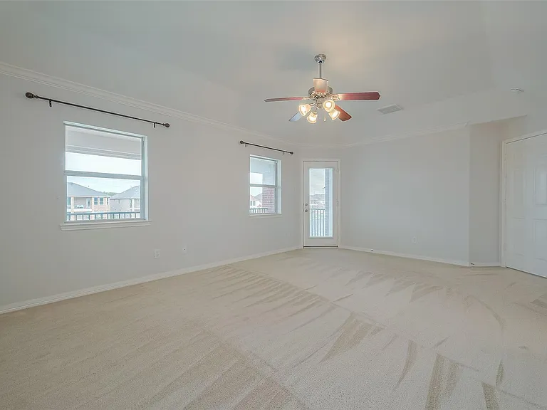 18118 Billabong Crescent Ct — Photo 34