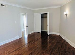 2755 W Arthur Ave #2, Chicago, IL 60645