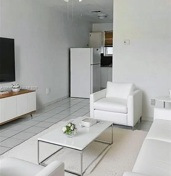 130 W 13th St #9 — Photo 2