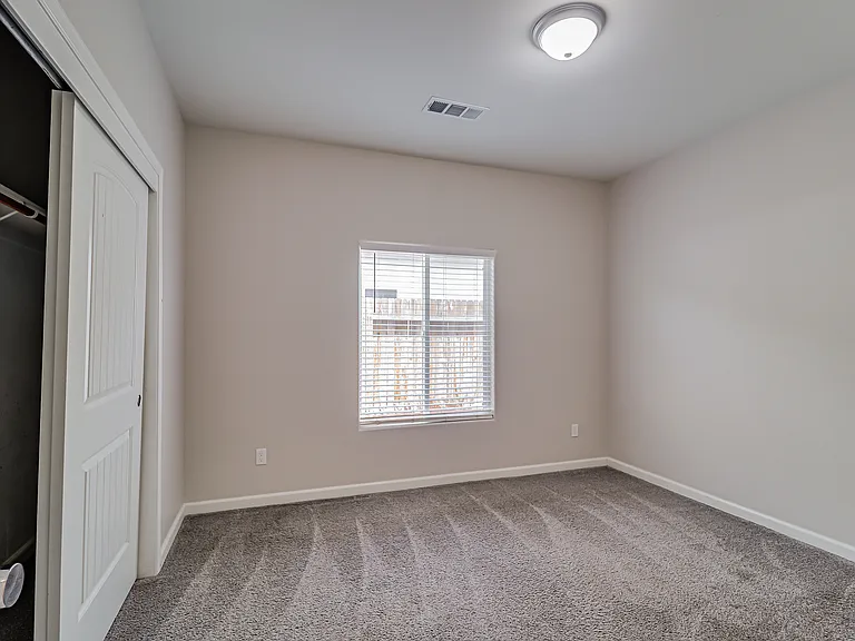 8400 Jean Anne St — Photo 19
