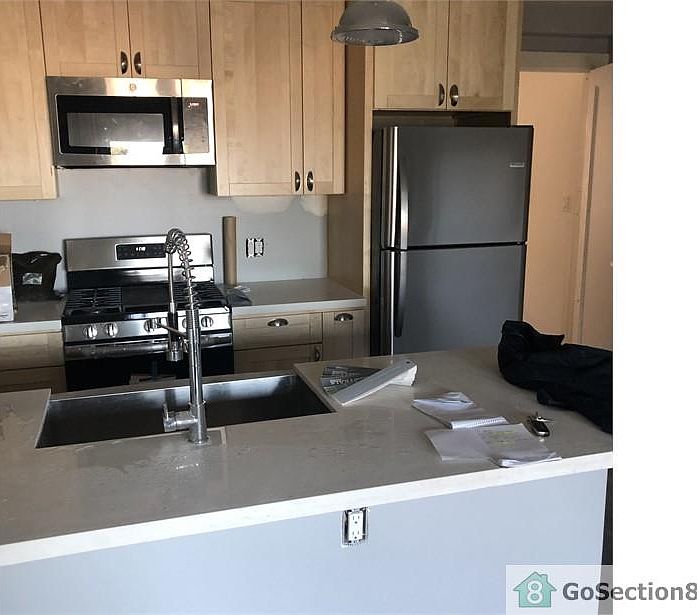 1st image of 130A Bridgeview Dr
