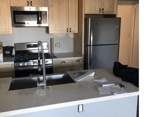 130A Bridgeview Dr, San Francisco, CA 94124