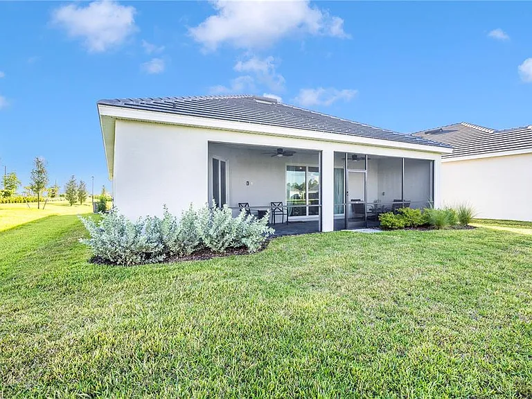 17697 Santorini Ct — Photo 48