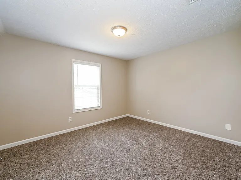 1422 Huddersfield Dr — Photo 15