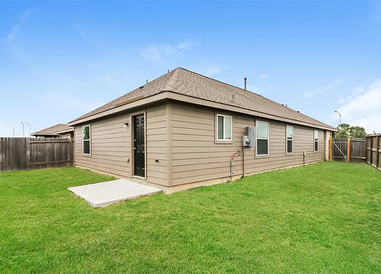 6303 Austinville Dr — Photo 5