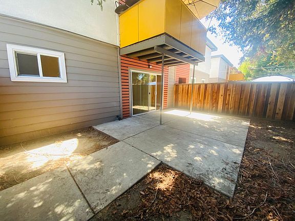 4th image of 25013-25021 Cypress Ave #3