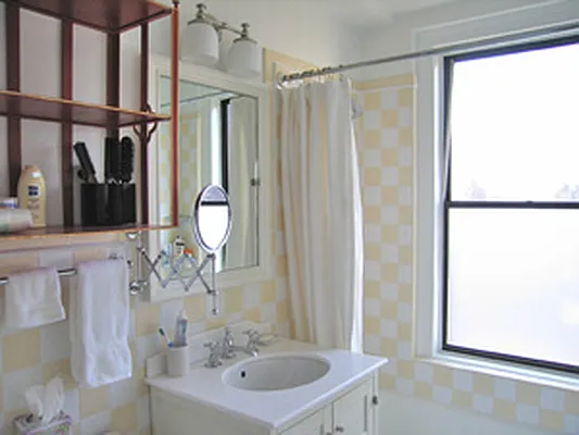 Rented by Corcoran | media 15