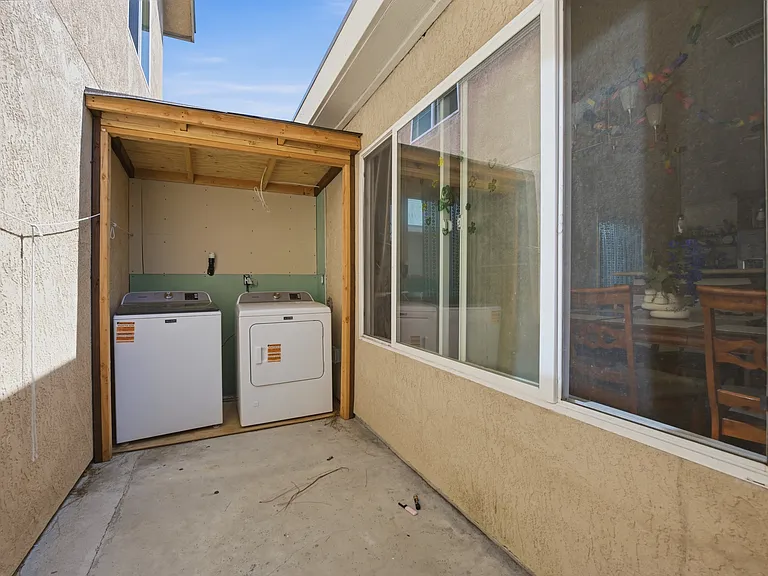 6250 Dorothy Dr — Photo 26