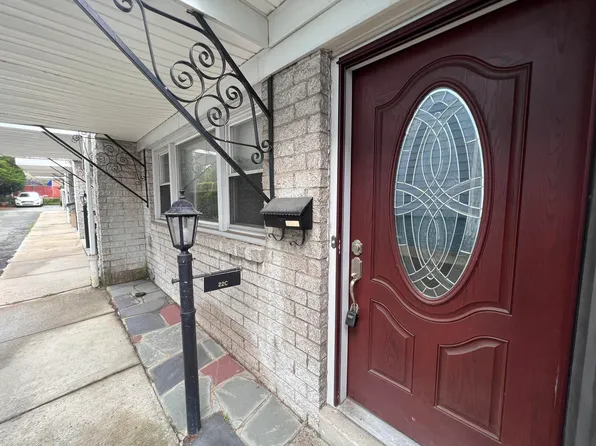 20-22 W 34th St #C, Bayonne, NJ 07002