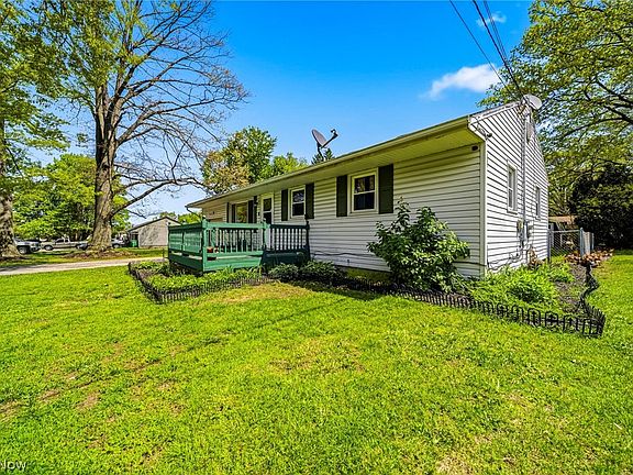 3rd image of 3146 Spencer Dr