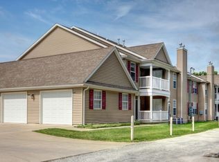 405 Villa Ln, Urbana, IL 61801