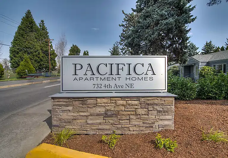 Pacifica — Photo 1