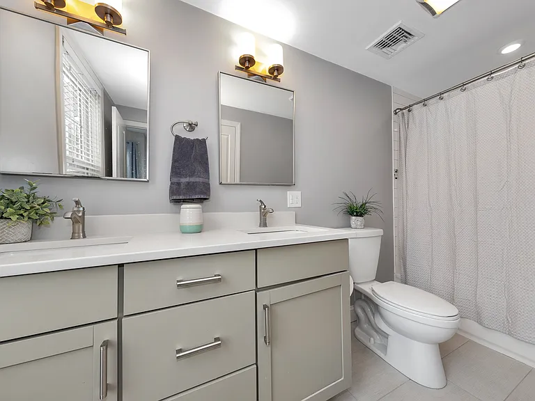 285 Princeton St #2 — Photo 13