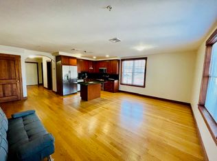 131 Main St APT 3, Wayland, MA 01778