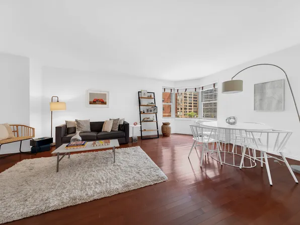 360 East 72nd Street image 2 of 14