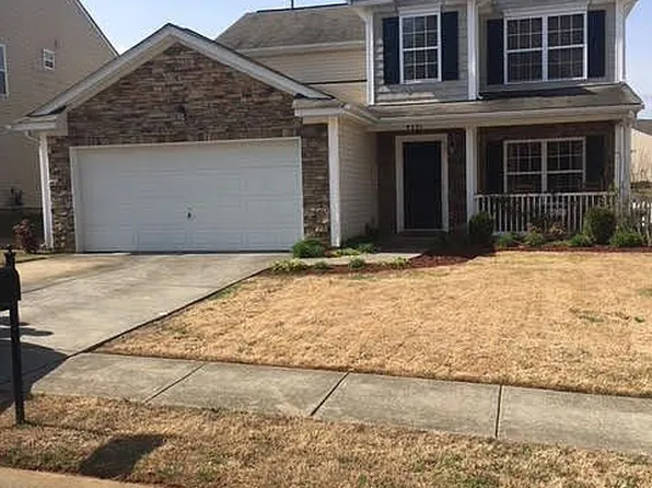 9321 Bayview Py, Charlotte, NC 28216