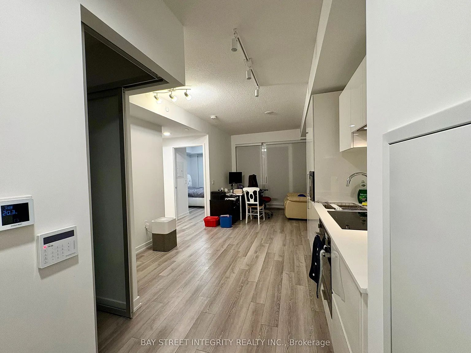 2 bed, $2,450 — Photo 3