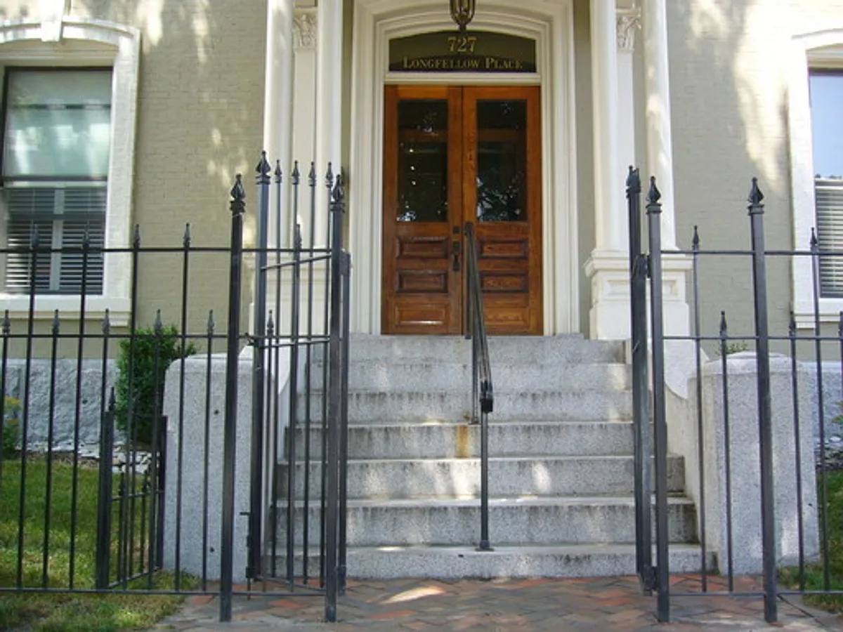 Building Photo - 727 Congress St #3