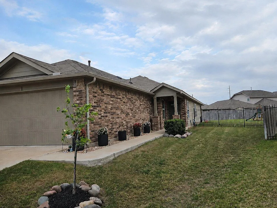108 Blue Sage Dr