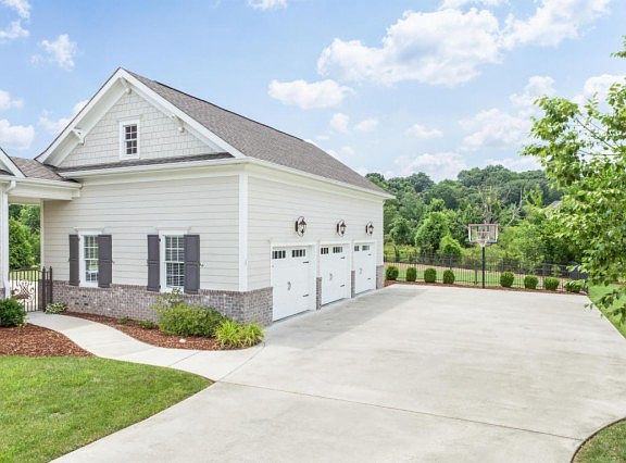 3rd image of 1514 Quiet Pond Dr