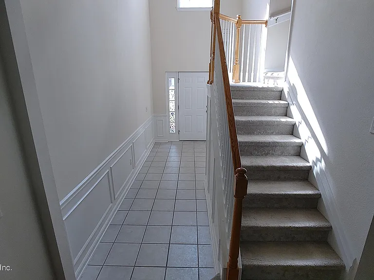 11073 Castlemain Cir E — Photo 18